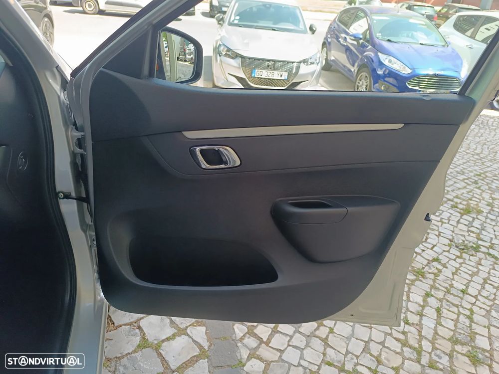 Dacia Spring Comfort Plus - 28