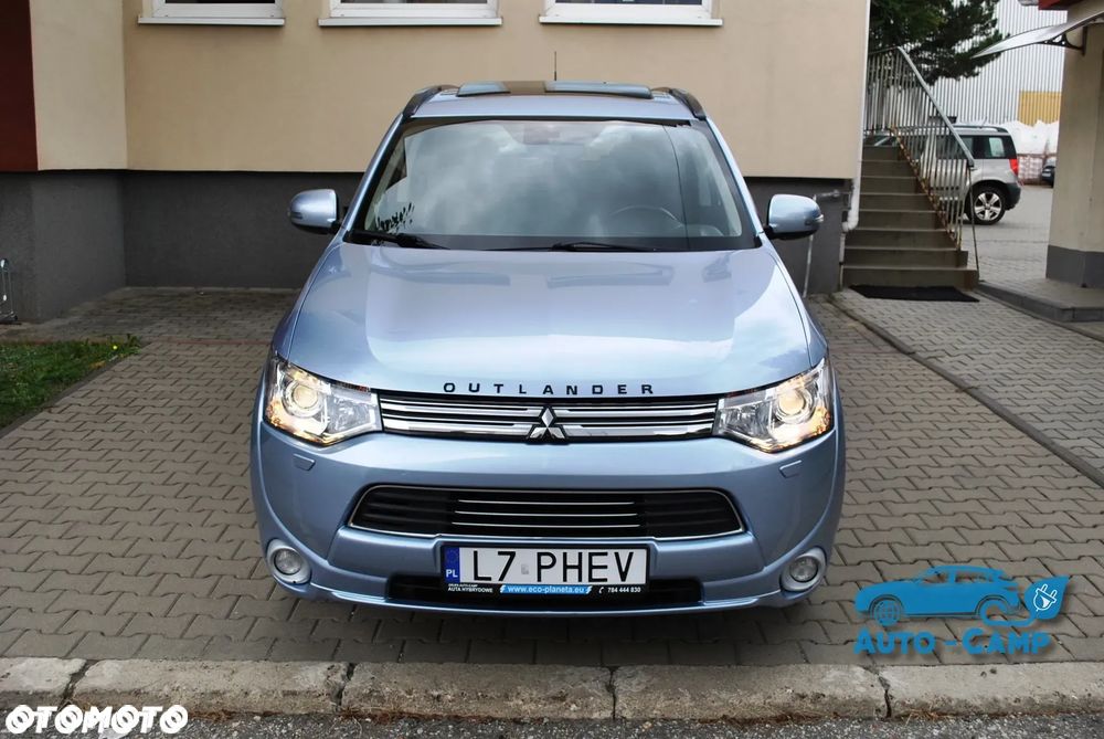 Mitsubishi Outlander Instyle NAVI + - 30