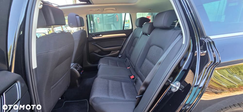 Volkswagen Passat Variant 2.0 TDI EVO Business DSG - 29