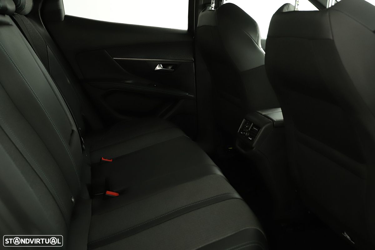 Peugeot 3008 1.2 PureTech Allure Pack - 23