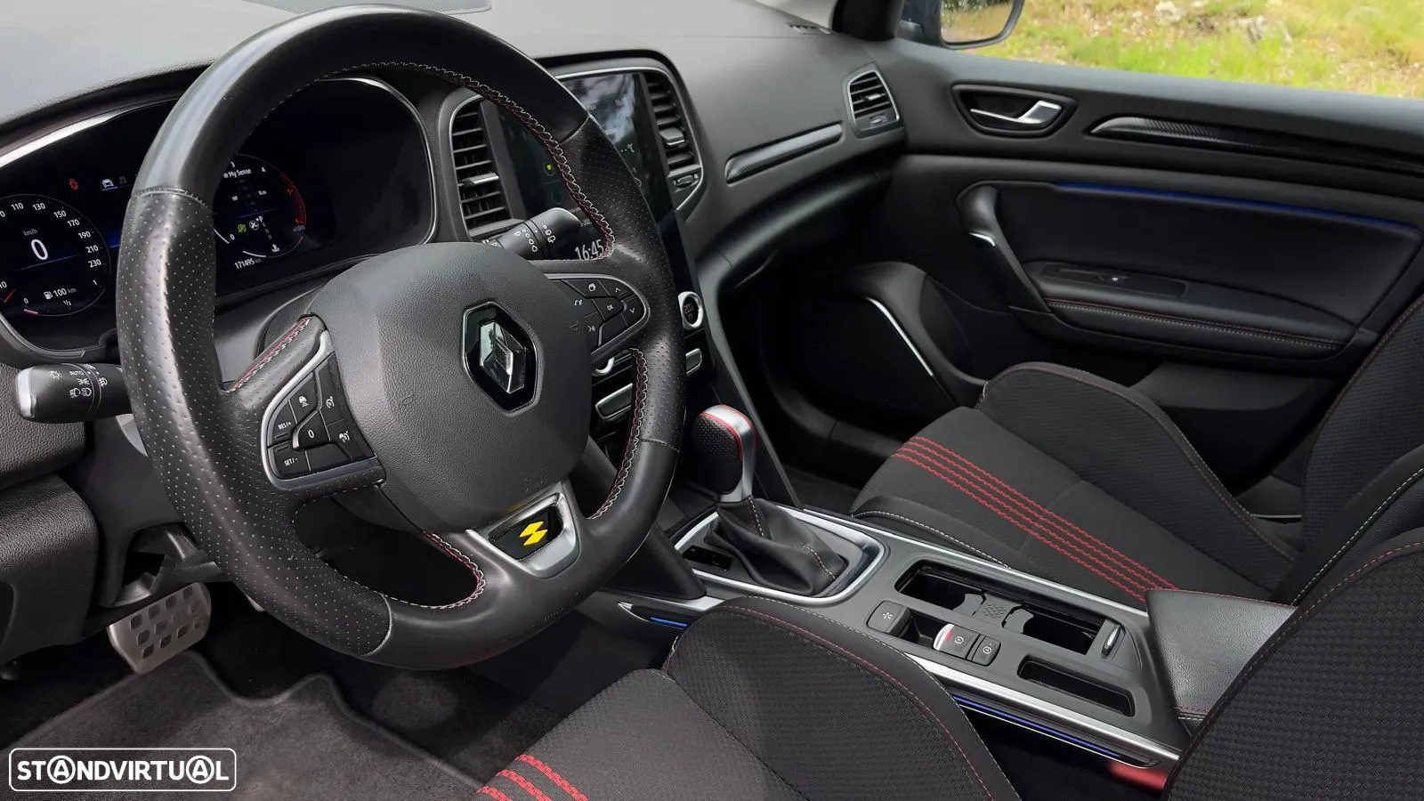 Renault Mégane Sport Tourer BLUE dCi 115 EDC R.S. LINE - 12