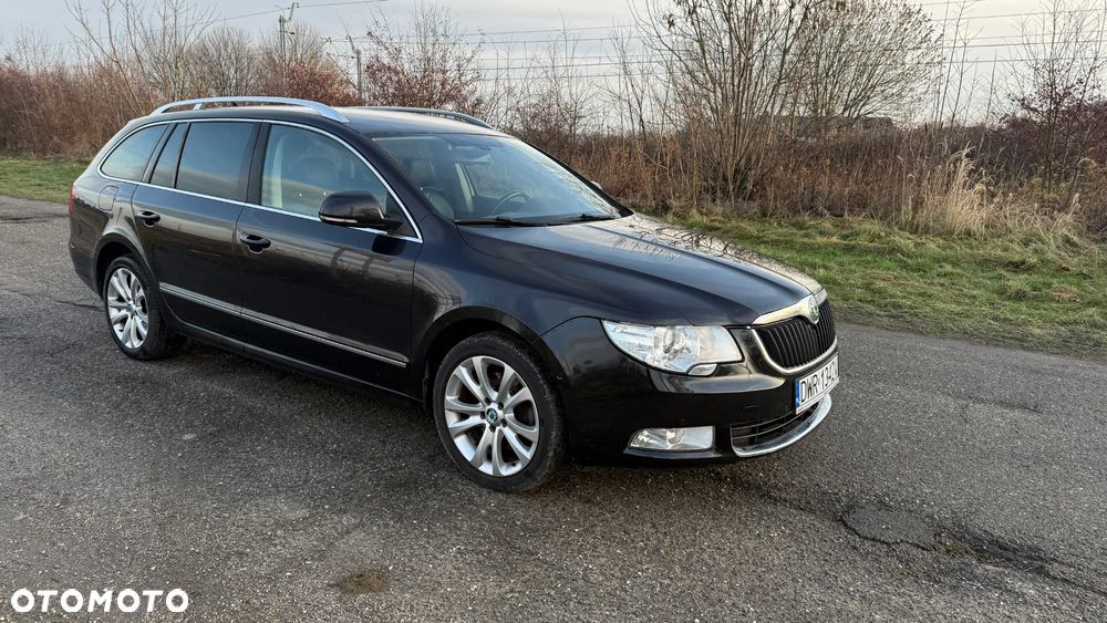 Skoda Superb 2.0 TDI Exclusive - 8