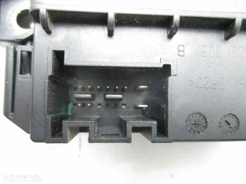 MOTOR ELEVADOR DE VIDRO FRONTAL ESQUERDO VOLKSWAGEN POLO 2010 -6R0959801R - 7