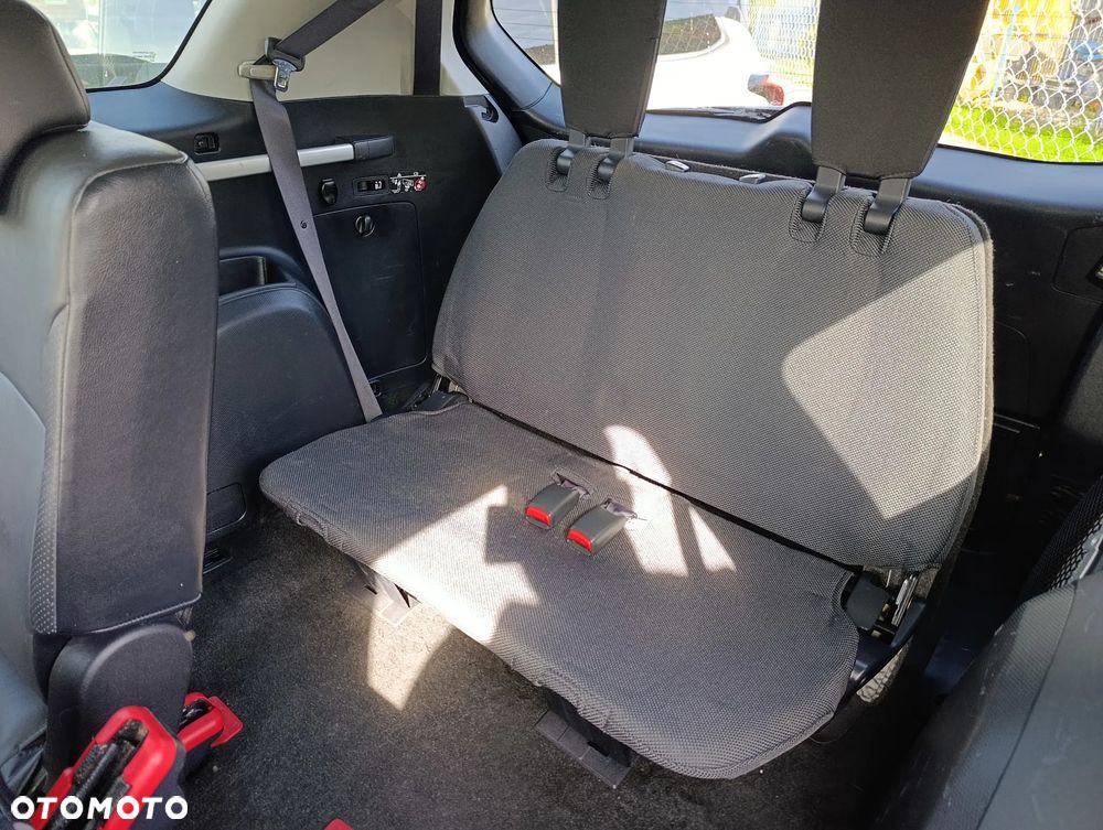 Mitsubishi Outlander 2.2 DI-D 4WD Automatik Invite - 18