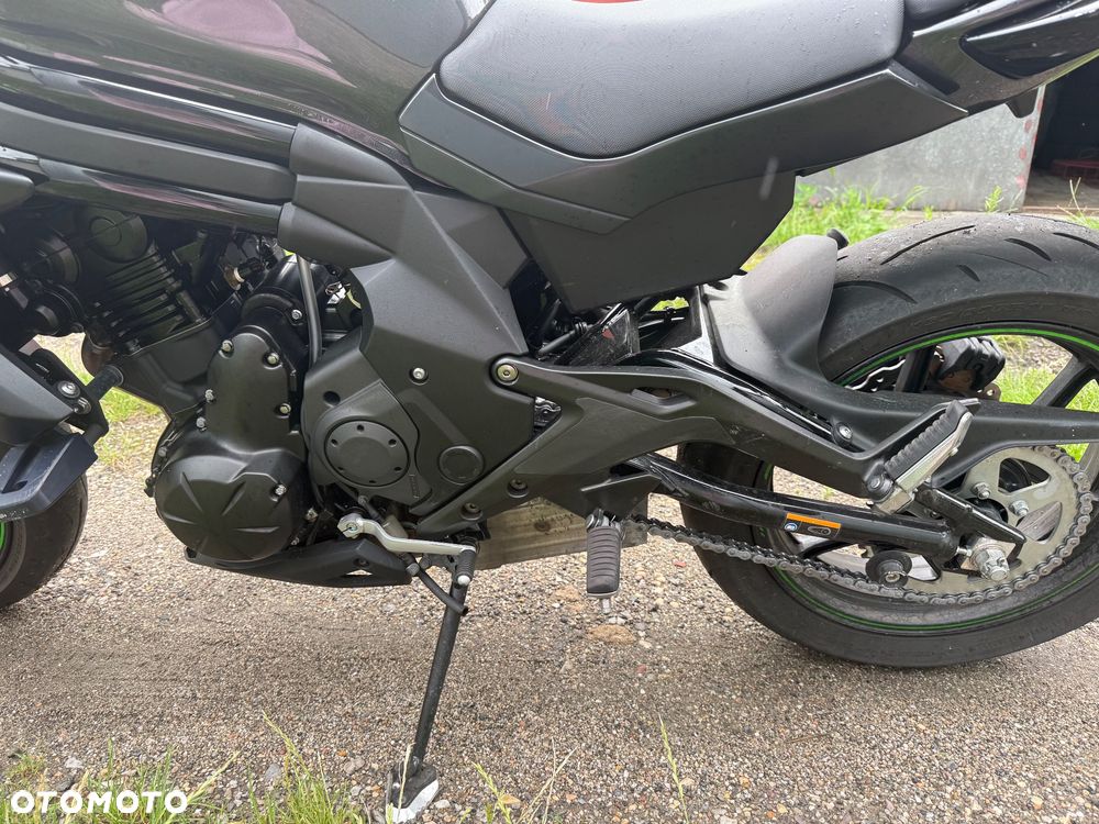 Kawasaki ER - 9