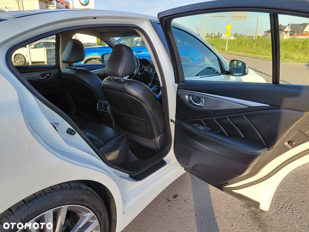 Infiniti Q50 2.0t Sport Tech EU6 - 11