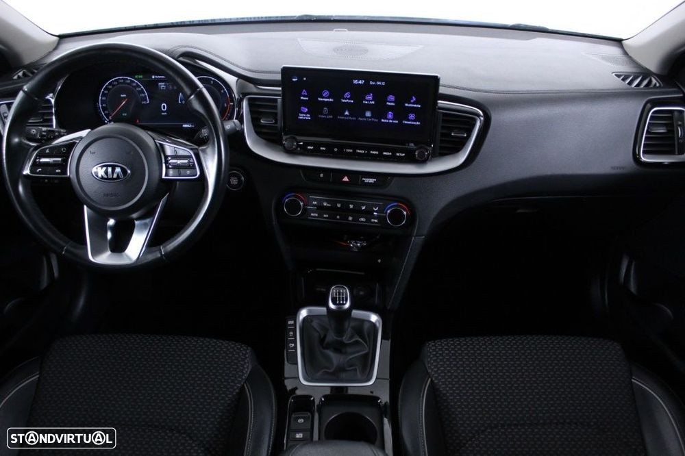 Kia XCeed - 18