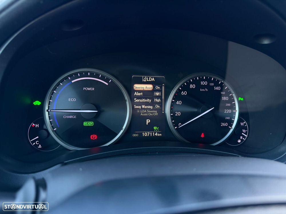 Lexus NX 300h Executive+ - 28