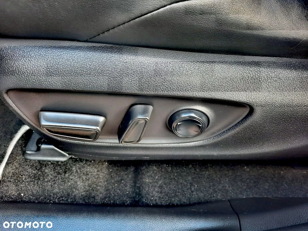 Toyota RAV4 2.5 Hybrid Selection 4x2 - 18