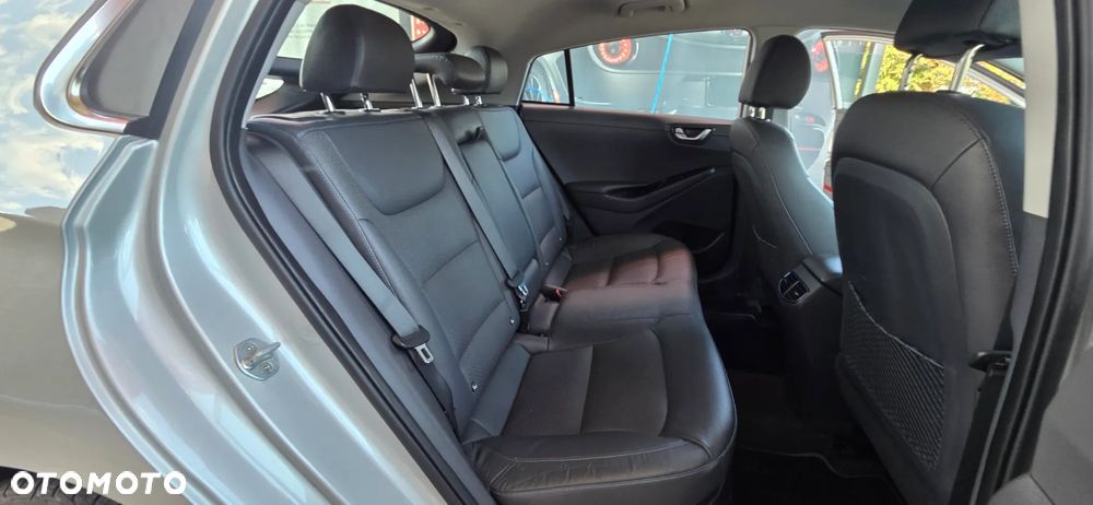 Hyundai IONIQ 1.6 GDI Premium - 29