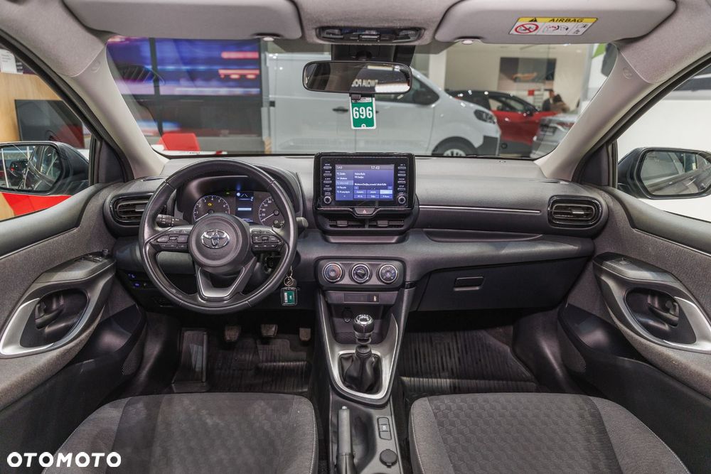 Toyota Yaris - 7