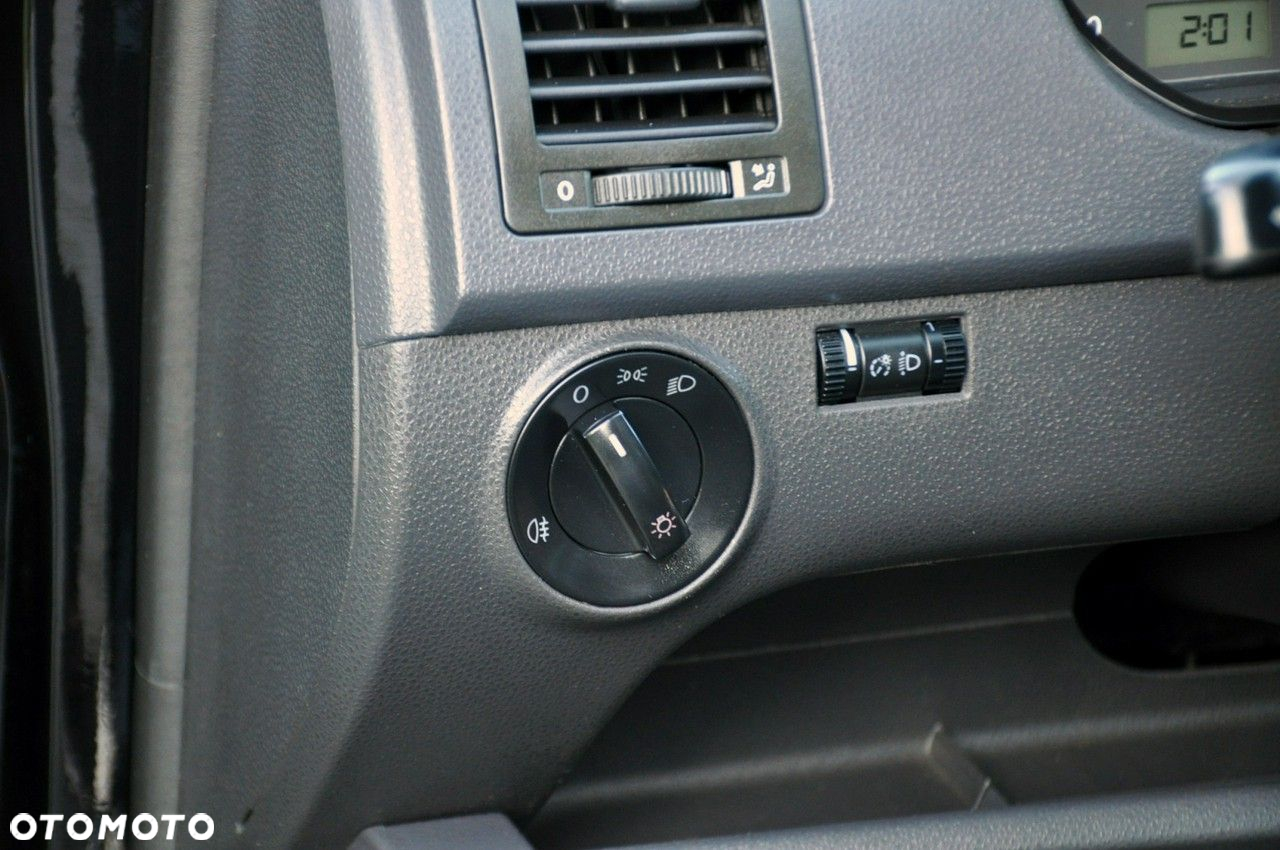 Volkswagen Polo - 35