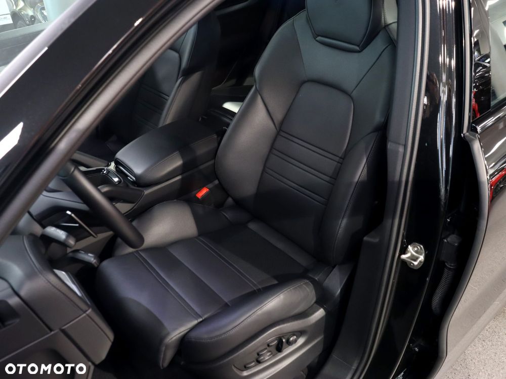 Porsche Cayenne Standard - 14