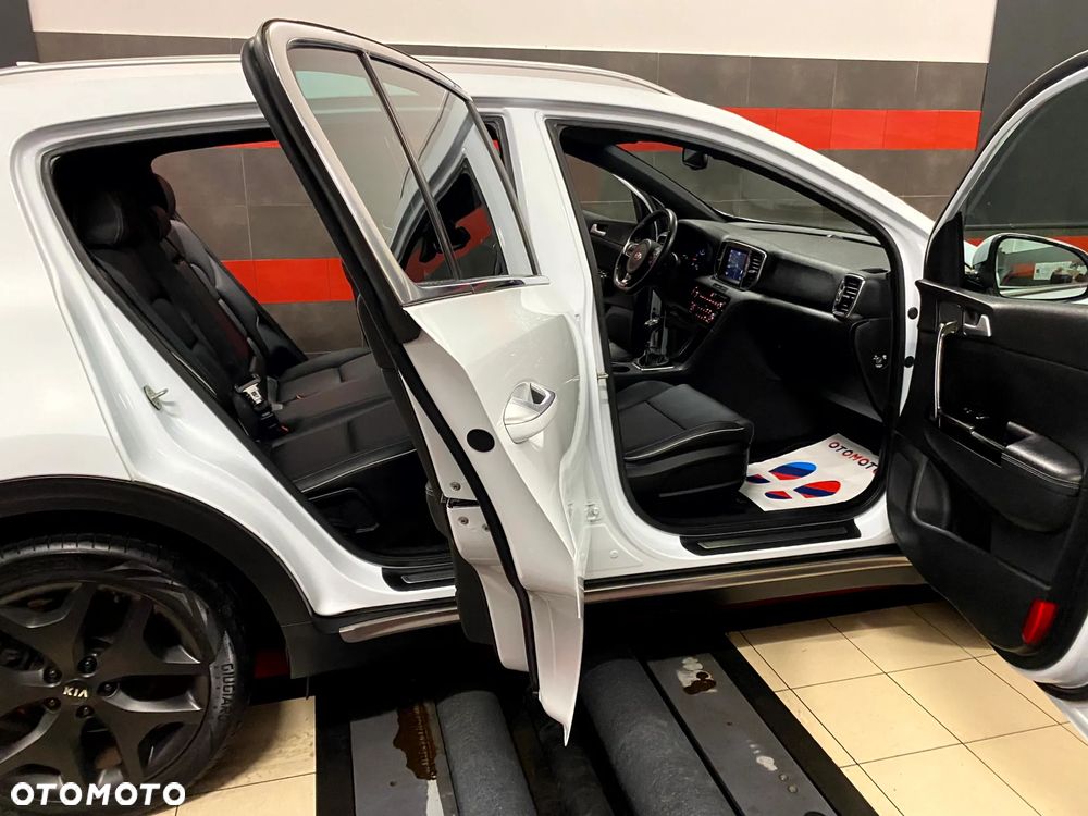 Kia Sportage 1.6 T-GDI GT Line 2WD - 24