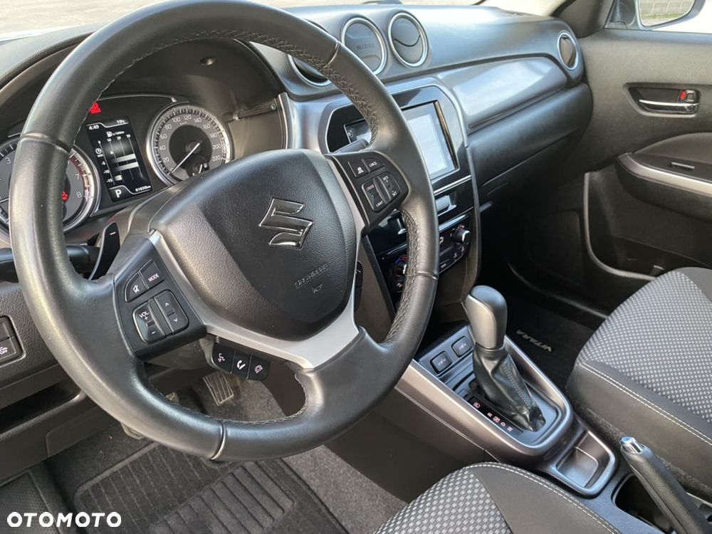 Suzuki Vitara 1.4 Boosterjet SHVS Premium 2WD - 17