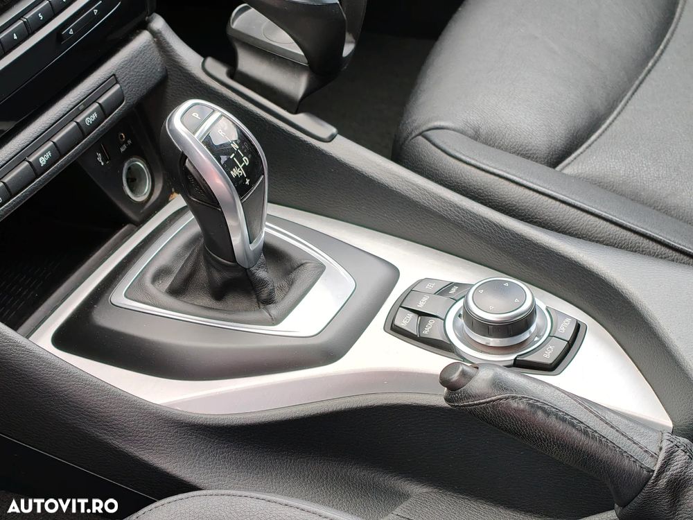BMW X1 sDrive20d Aut. xLine - 25