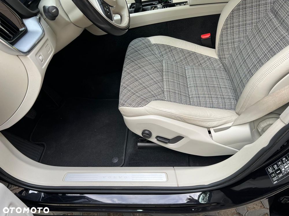 Volvo XC 60 - 11