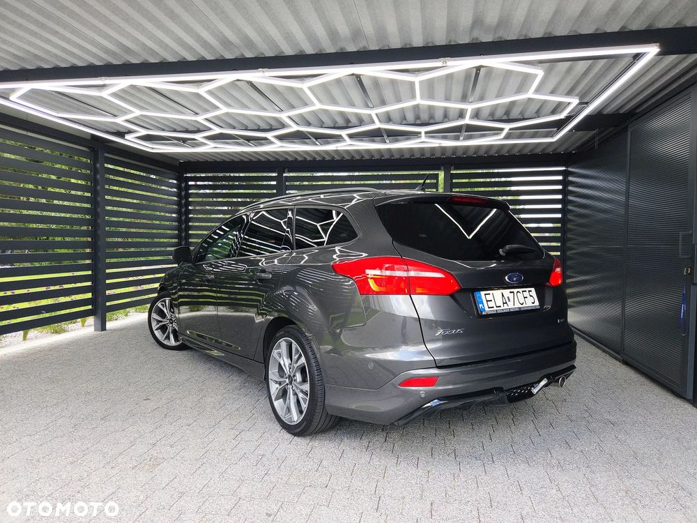 Ford Focus - 21