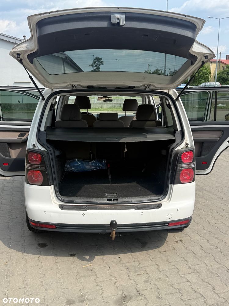 Volkswagen Touran 1.9 TDI Trendline - 9