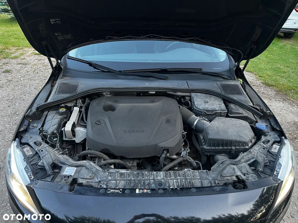 Volvo V60 D3 Drive-E Dynamic Edition (Momentum) - 16