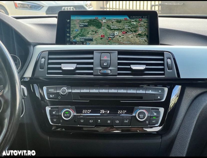 BMW Seria 3 330e iPerformance M Sport - 29