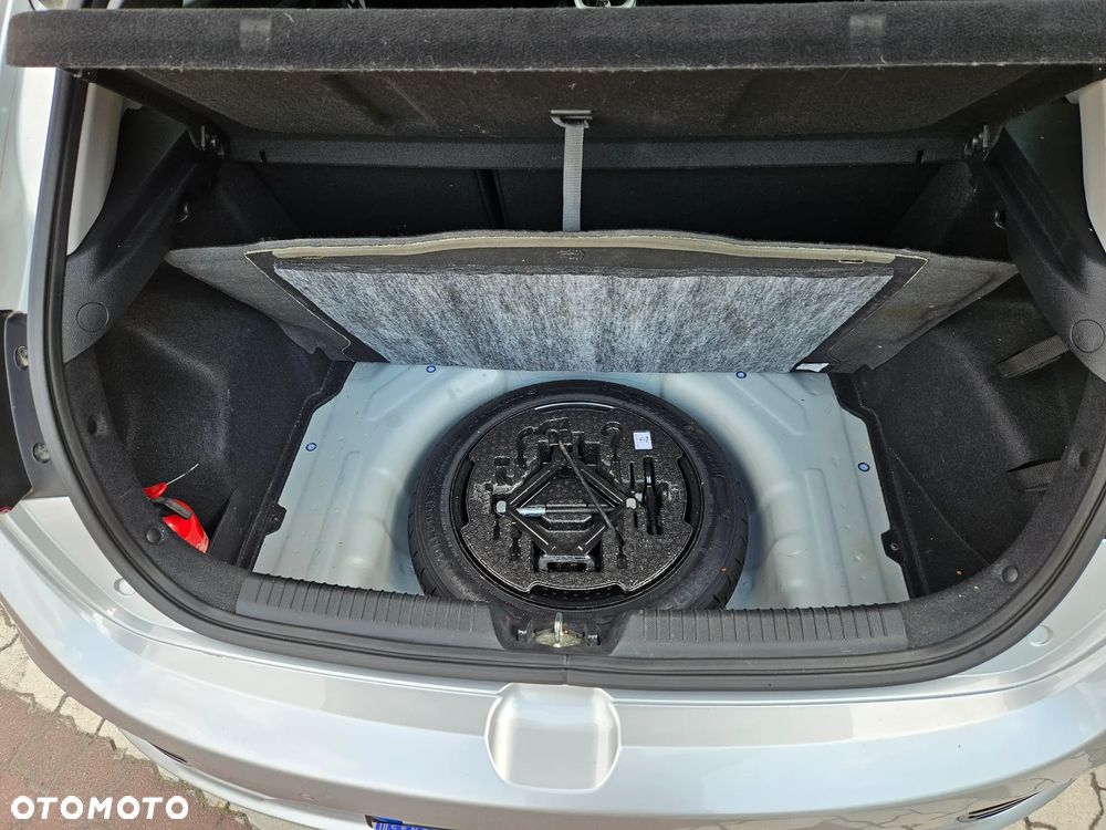 Kia Ceed 1.6 GDI L Business Line - 26
