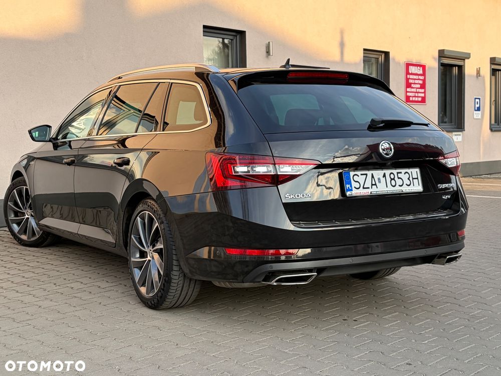 Skoda Superb 2.0 TSI 4x4 DSG L&K - 32
