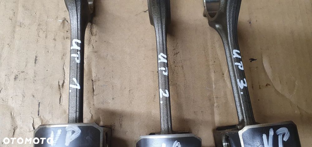 Tłok korbowód VW UP 1.0 CHY - 9