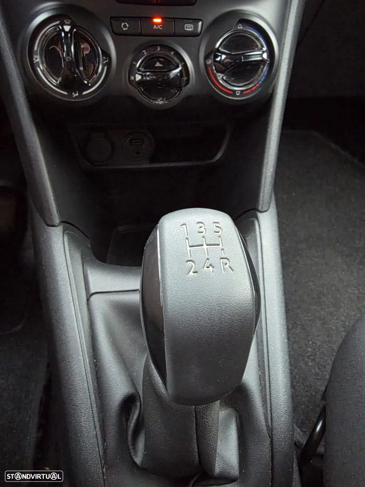 Peugeot 208 1.2 VTi Active - 11