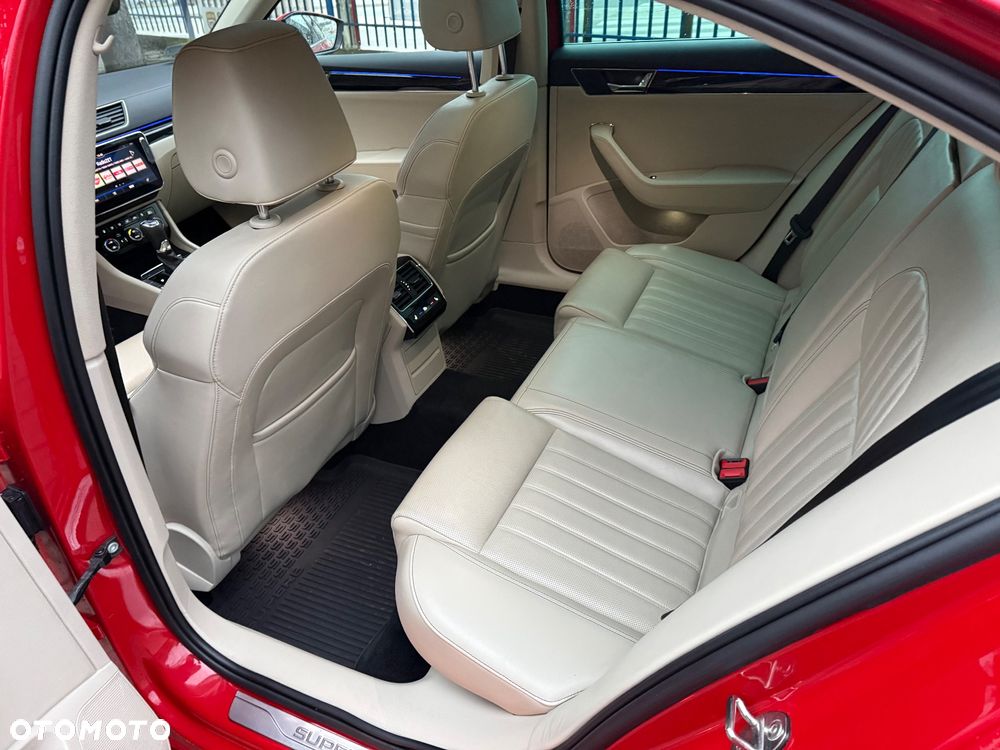 Skoda Superb 2.0 TSI L&K DSG - 16