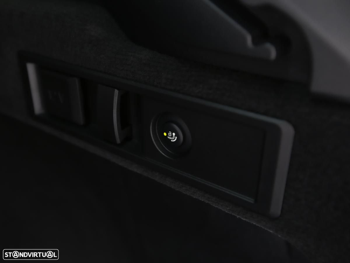 BMW 330 i Touring xDrive Aut. - 16