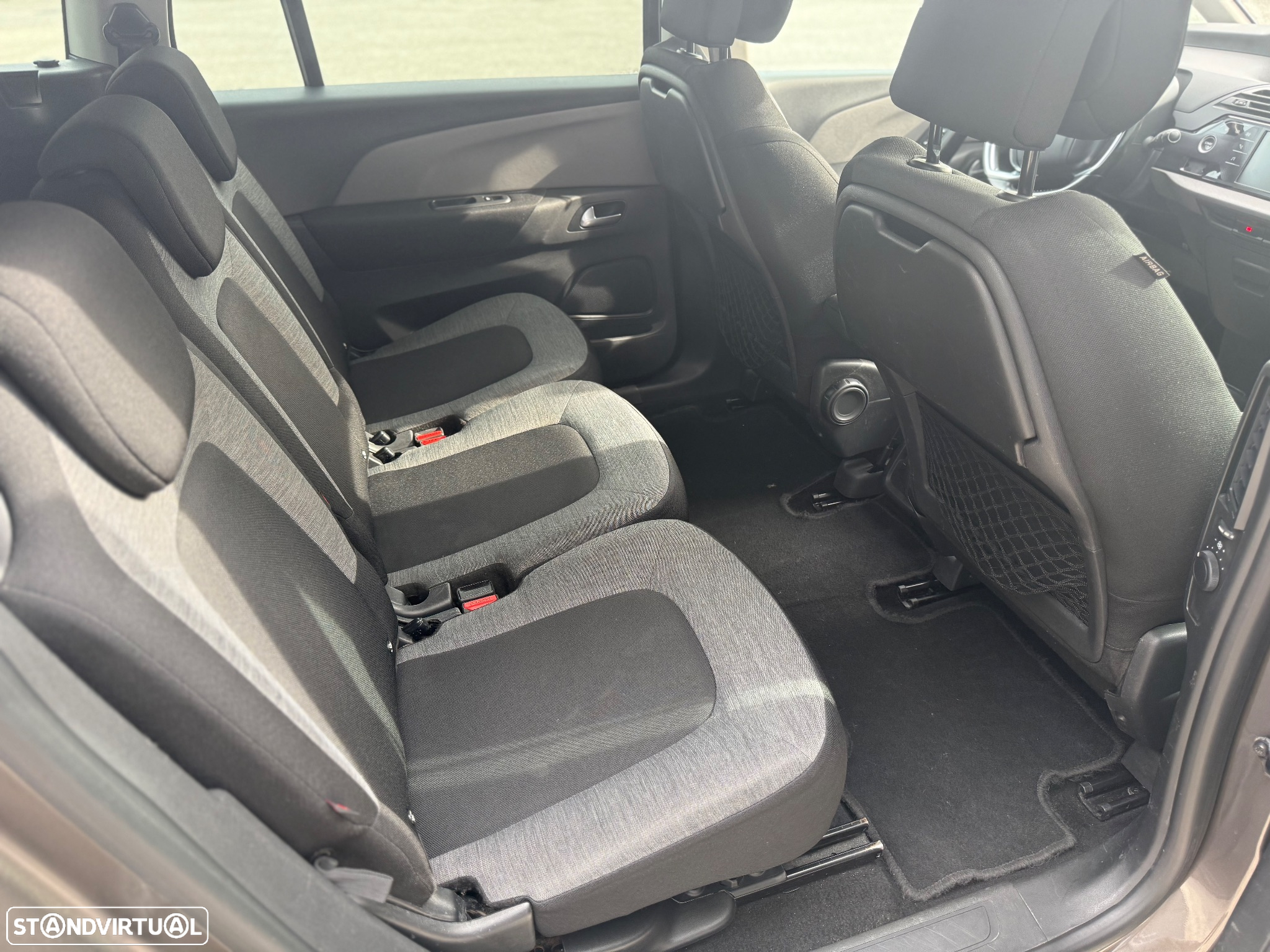 Citroën C4 Grand Picasso 1.6 e-HDi Exclusive - 16