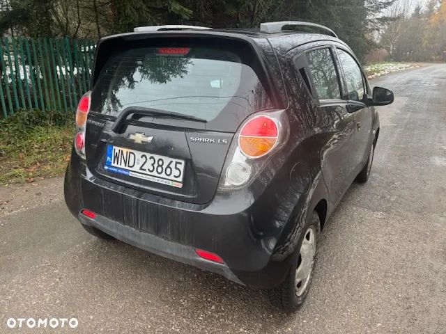 Chevrolet Spark 1.0 LS - 12