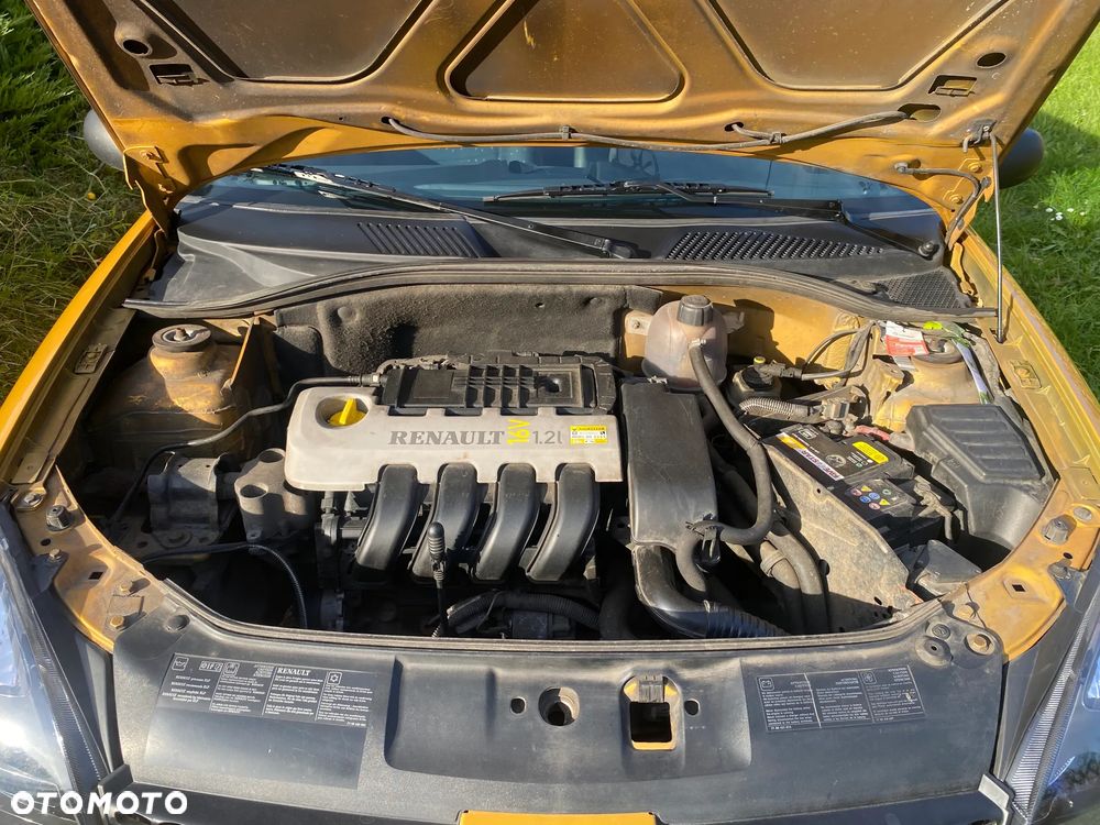 Renault Clio 1.2 16V Authentique - 8