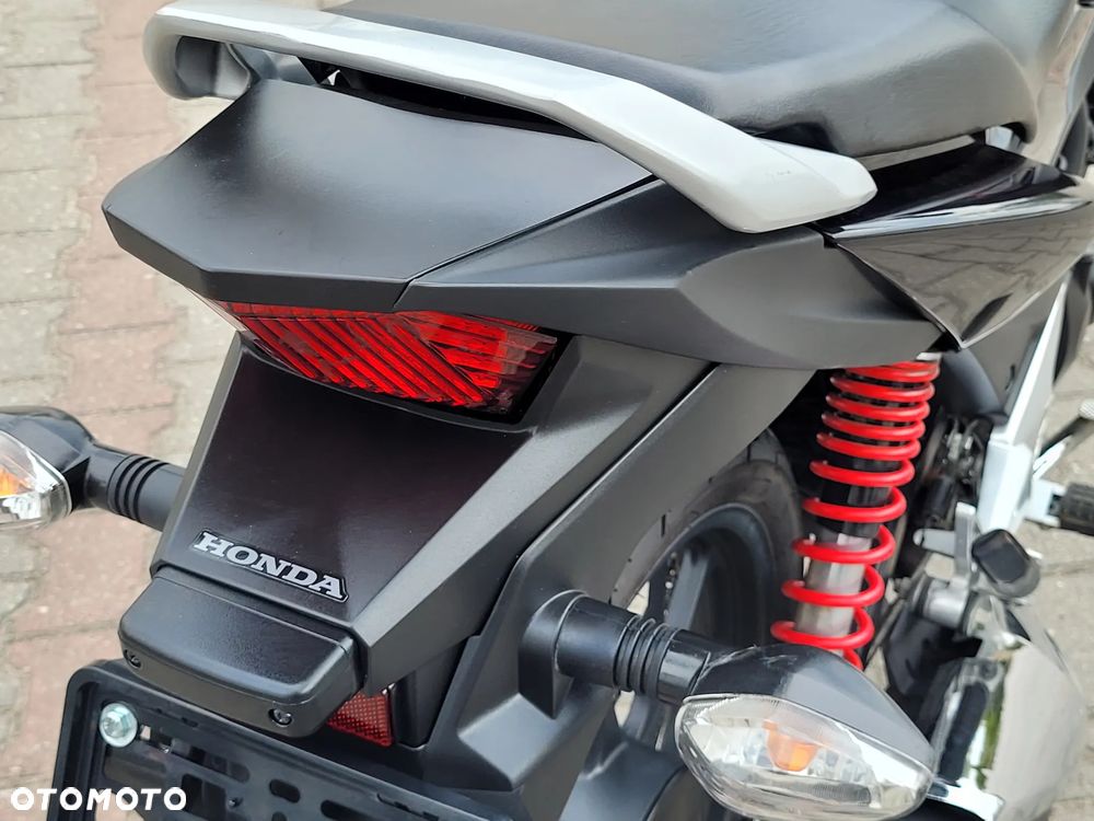 Honda CBF - 22