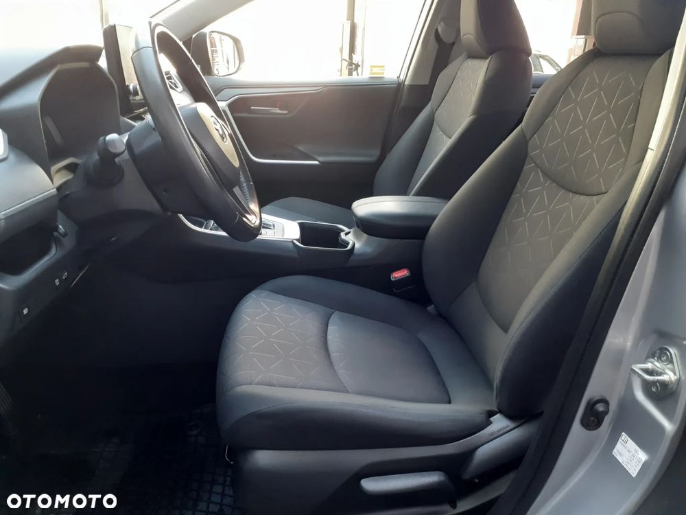 Toyota RAV4 - 25