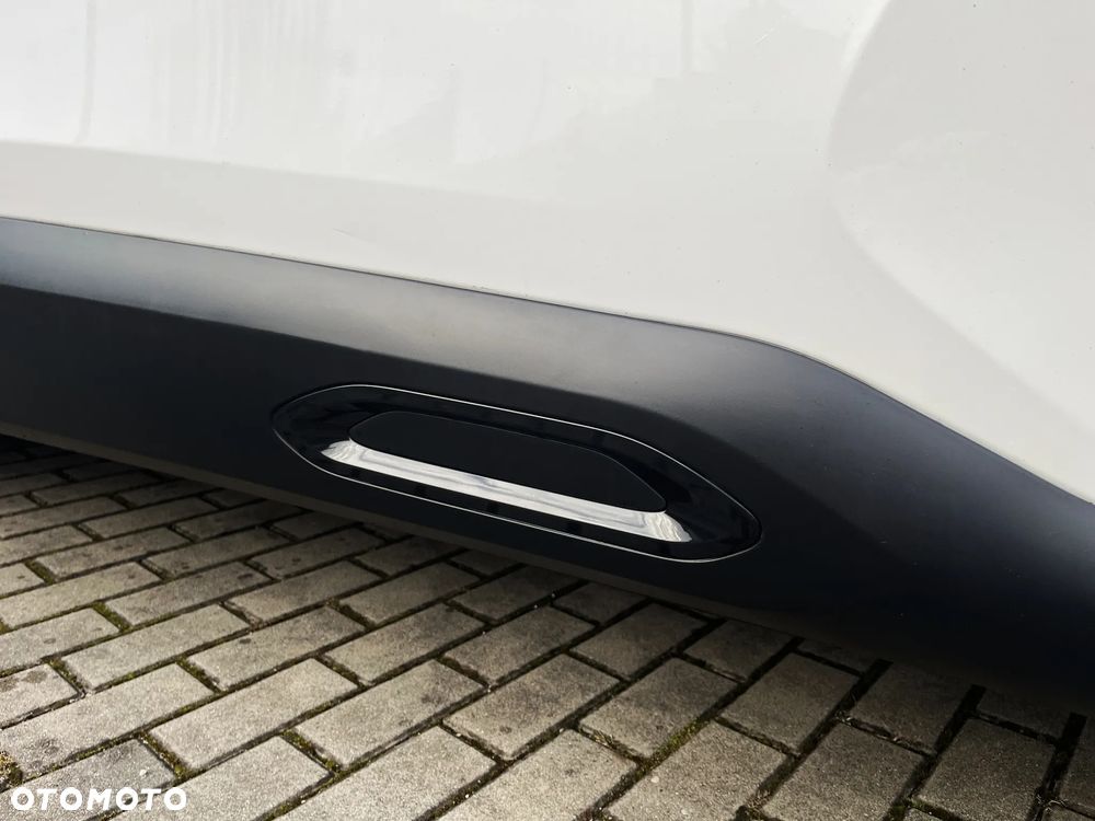 Citroën C4X BlueHDi 130 Stop&Start EAT8 SHINE - 39