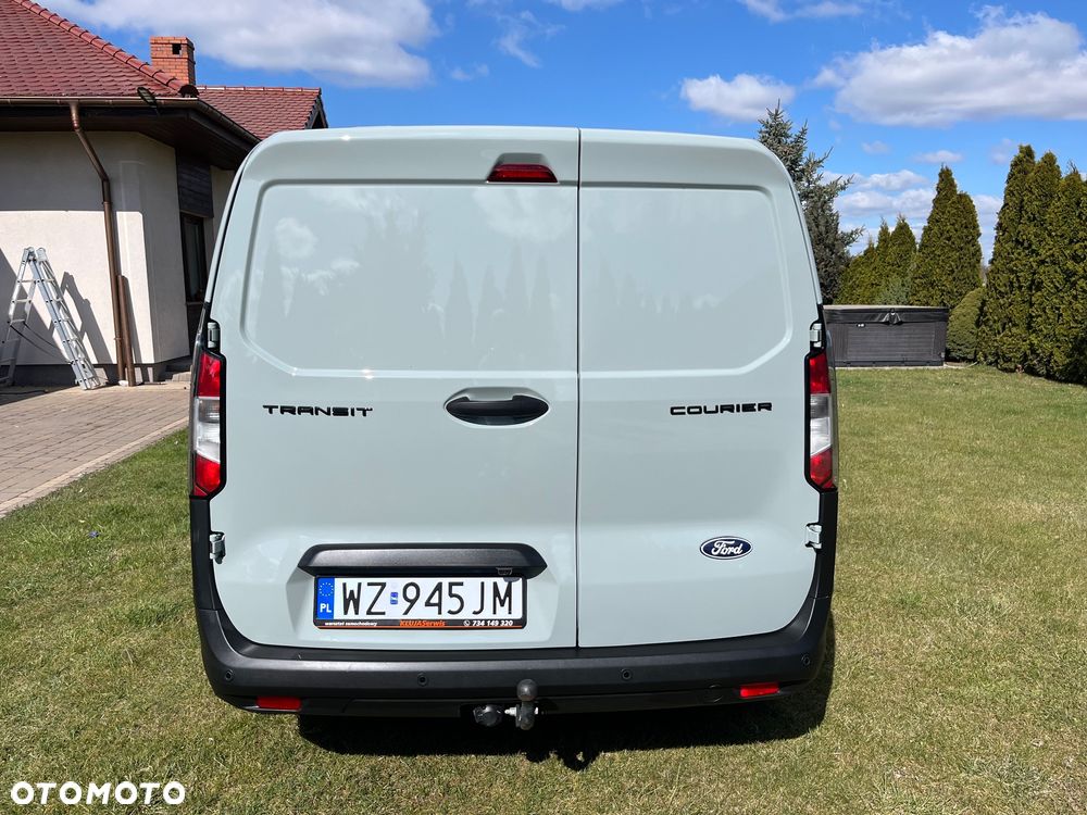 Ford Transit Courier - 8