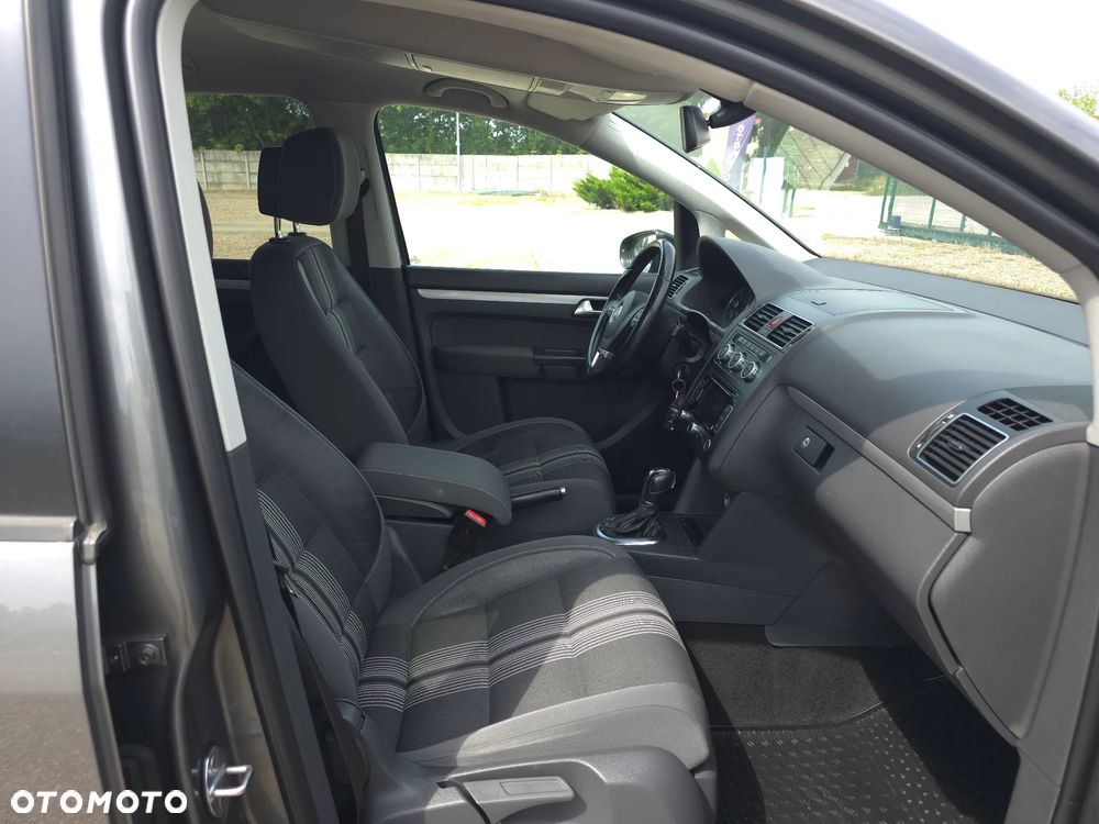 Volkswagen Touran 1.6 TDI DPF BlueMotion Technology DSG MATCH - 14
