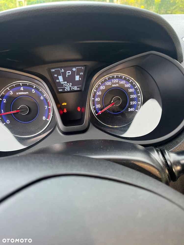 Hyundai ix20 1.6 Classic + - 10