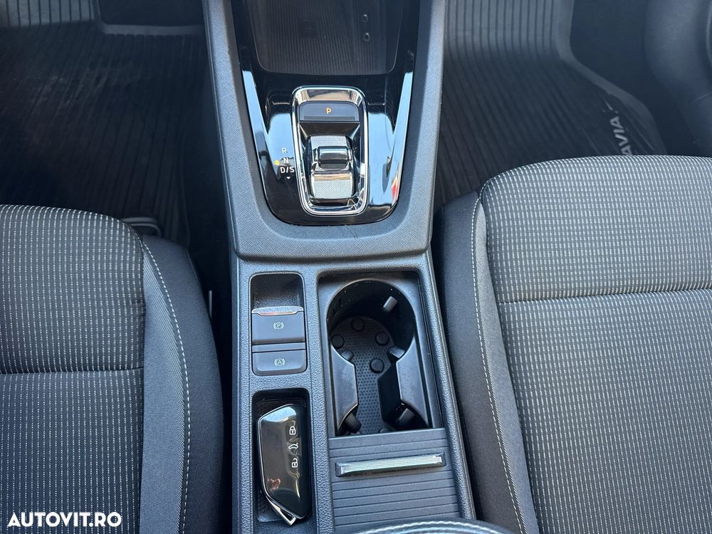 Skoda Octavia 2.0 TDI DSG Ambition - 24