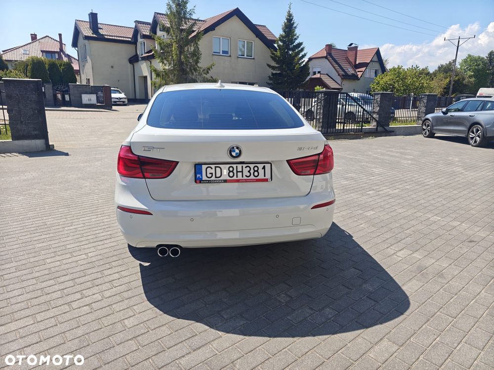 BMW Seria 3 320d - 5