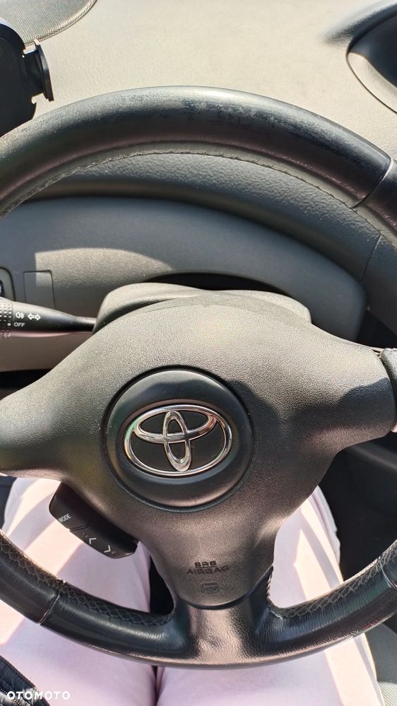 Toyota Yaris 1.3 Blue - 11