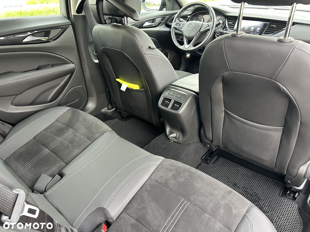 Opel Insignia - 22