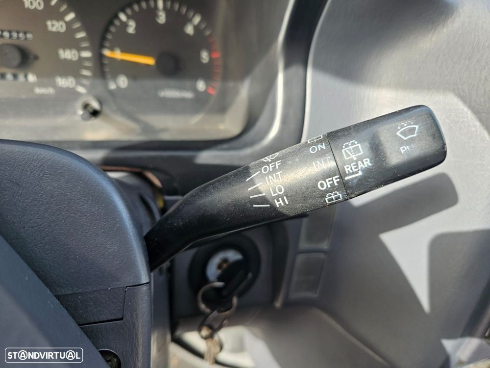Toyota HiAce 2.4 D LXH12LG - 28