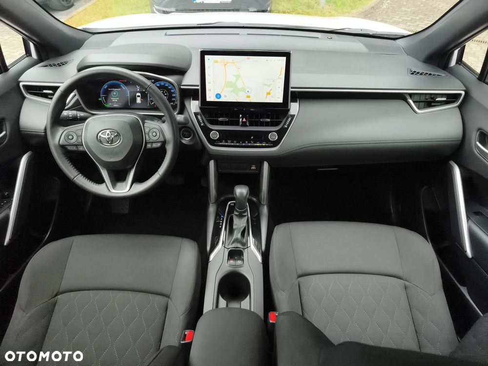 Toyota Corolla Cross - 11
