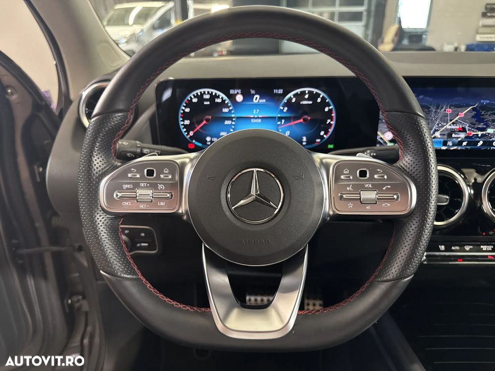 Mercedes-Benz GLA - 18