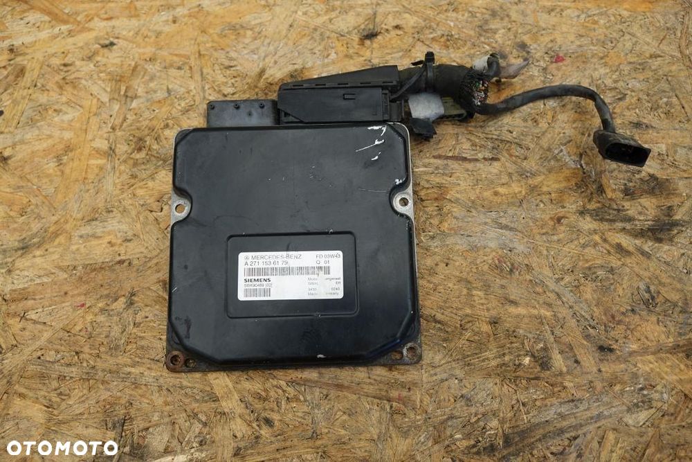 STEROWNIK SILNIKA KOMPUTER ECU MERCEDES A W169 A2711536179 - 1