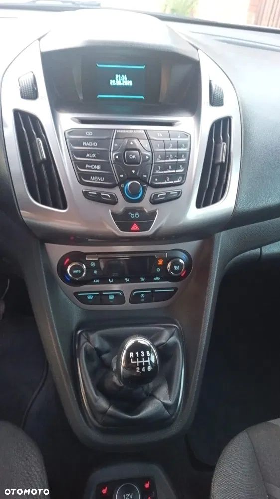 Ford Transit Connect - 18