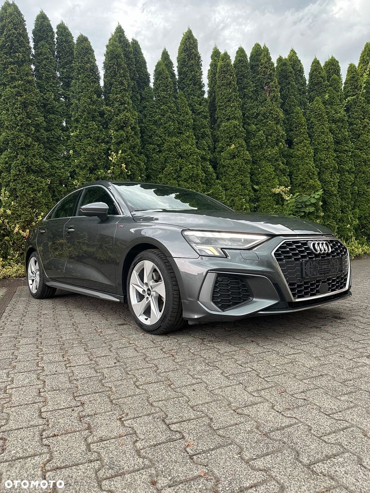 Audi A3 Limousine 35 TFSI S tronic S line - 1